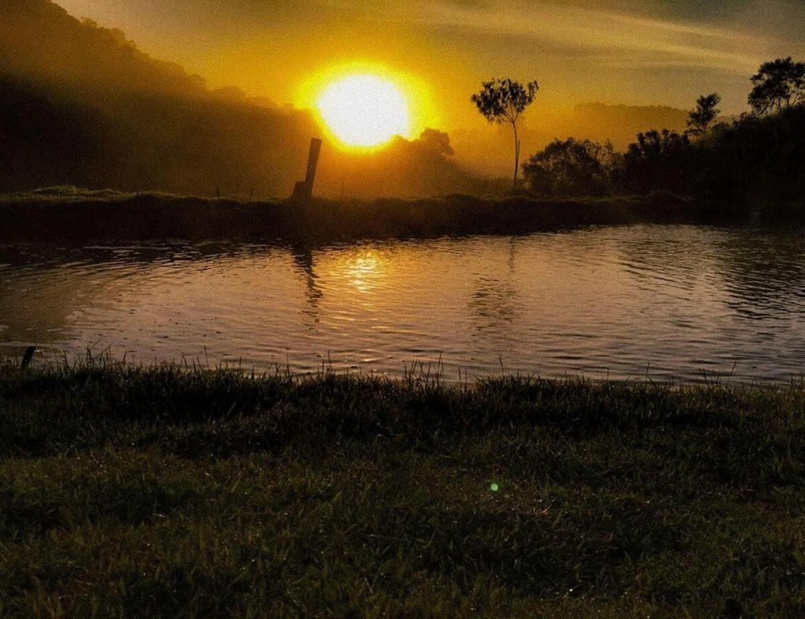 Chale Do Lago Super Luxo Cunha Buitenkant foto