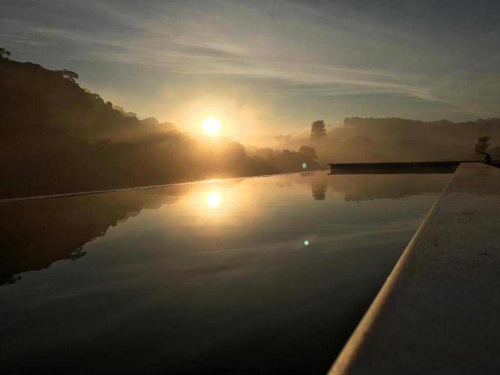 Chale Do Lago Super Luxo Cunha Buitenkant foto